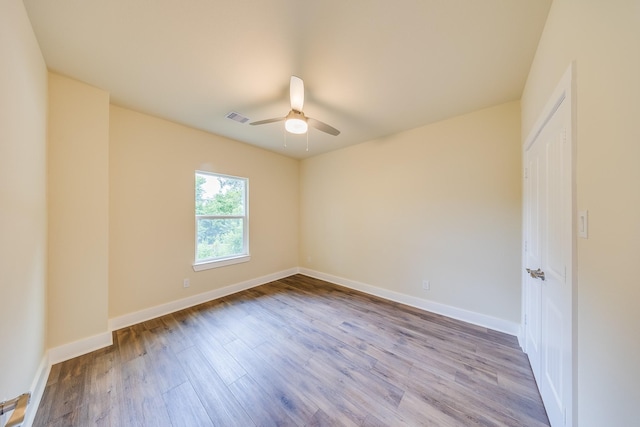 10512 Exeter St, Houston, TX 77093 - unfurnished room featuring a ceiling fan and wood finished floors