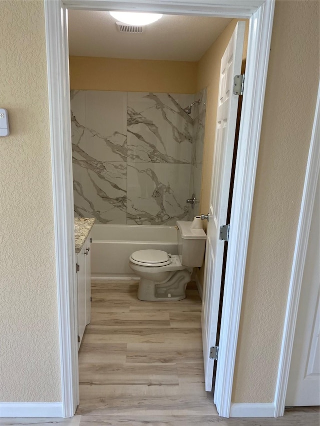 2820 Moore Ave, Bay City, TX 77414 - photo 7