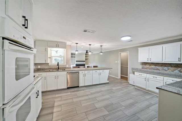 10519 Brinwood Dr, Houston, TX 77043 - photo 11