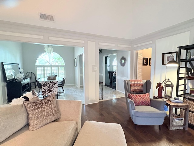8819 W Rayford Rd, Tomball, TX 77375 - living room featuring wood finished floors and a chandelier