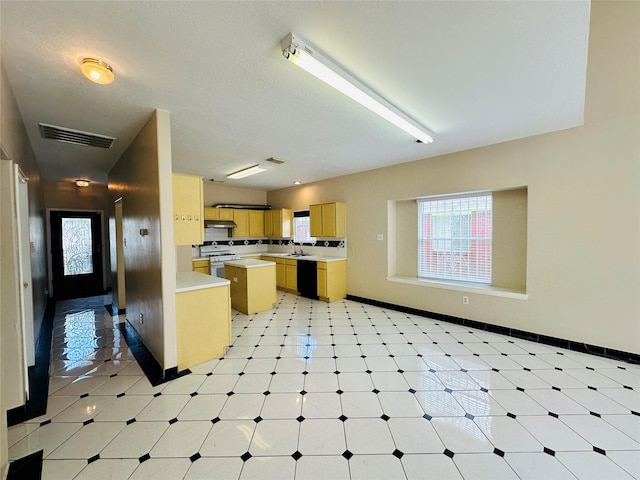 11830 Meadow Place Dr, Houston, TX 77071 - photo 3