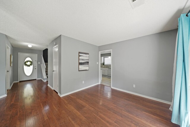 3210 Pebble Lake Dr, Sugar Land, TX 77479 - photo 11