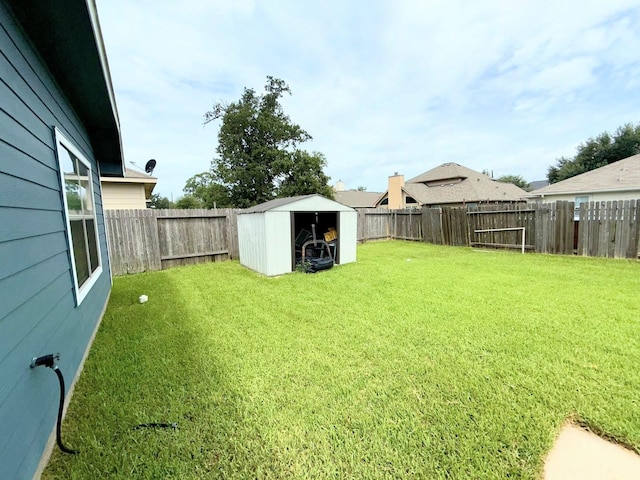 2315 Shady Tree Ln, Conroe, TX 77301 - fenced backyard with a shed