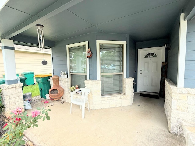 2315 Shady Tree Ln, Conroe, TX 77301 - entrance to property with a porch