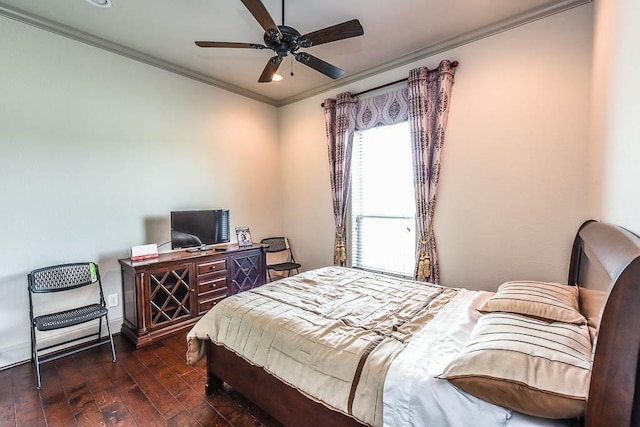 12349 Tramonto Dr, Conroe, TX 77304 - bedroom featuring ornamental molding, dark wood-style floors, recessed lighting, and a ceiling fan