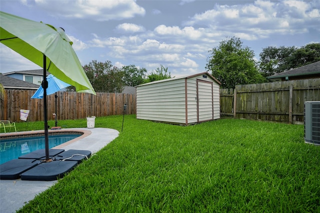 1103 W Brompton Dr, Pearland, TX 77584 - fenced backyard with a shed