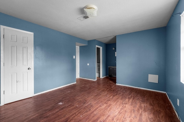 14504 Corpus Christi St Unit 4, Houston, TX 77015 - unfurnished room featuring wood finished floors and baseboards