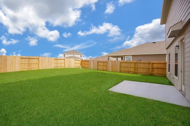 4615 Sabine Creek Way, Katy, TX 77449 - fenced backyard featuring a patio