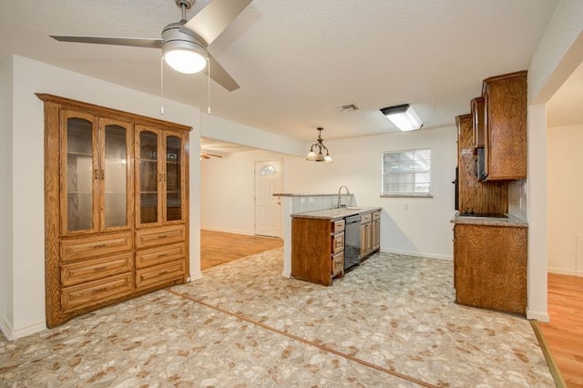 1272 Pecan St, Clute, TX 77531 - photo 22