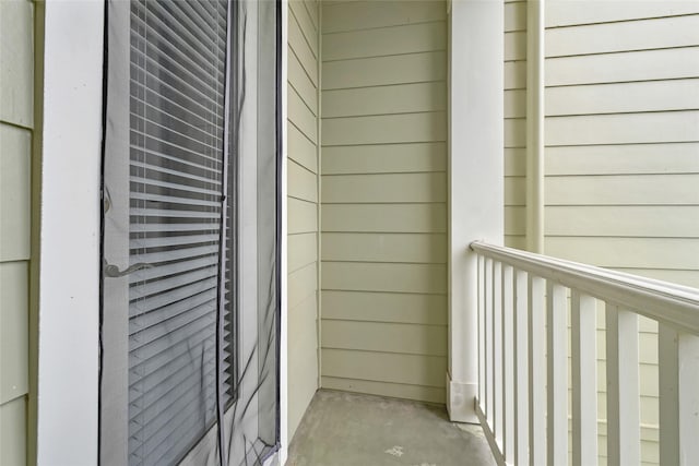194 W Breezy Way, The Woodlands, TX 77380 - view of balcony