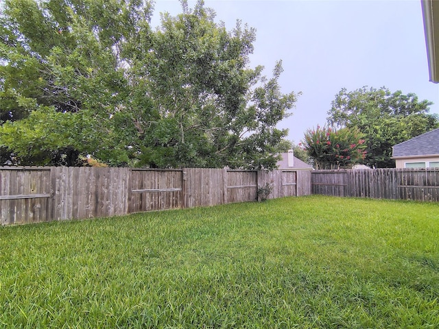 3511 Glenhill Dr, Pearland, TX 77584 - view of fenced backyard