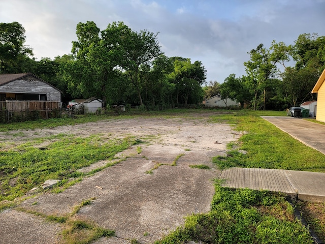 5320 Carmen St, Houston, TX 77033 - photo 1
