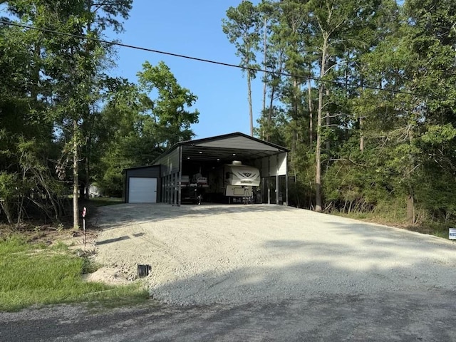 135 Canadian Dr, Trinity, TX 75862