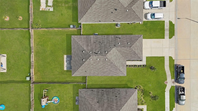 638 E Fairway Lake Dr, Alvin, TX 77511 - drone / aerial view