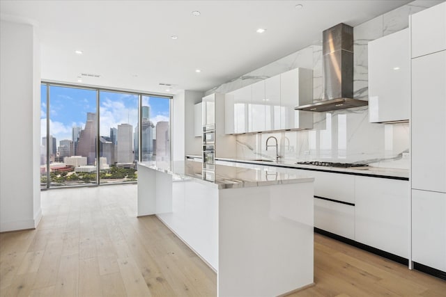 1711 Allen Pkwy Unit 2806, Houston, TX 77019 - photo 5