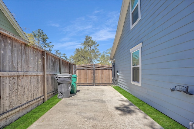 1035 W 43rd St, Houston, TX 77018 - photo 44
