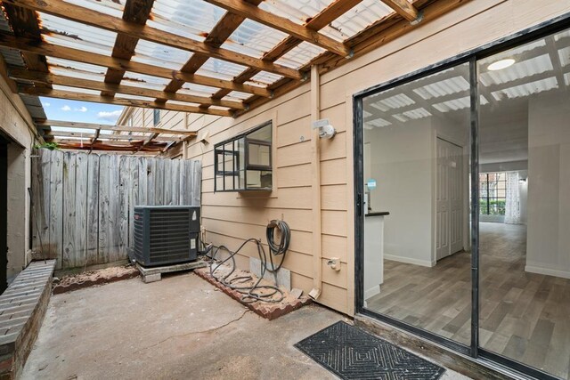 9901 Sharpcrest St Unit K-3, Houston, TX 77036 - view of patio / terrace