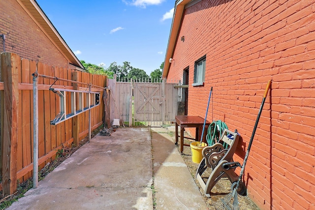 111 Grantham Rd, Baytown, TX 77521 - photo 25