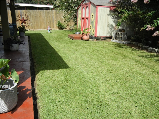4822 Edgegate Dr, Spring, TX 77373 - view of yard featuring a storage unit
