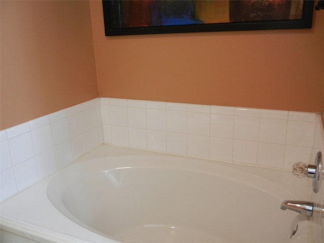 4822 Edgegate Dr, Spring, TX 77373 - bathroom with a garden tub