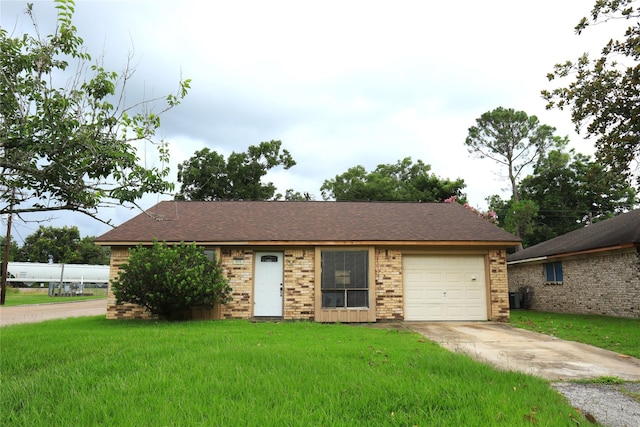 601 E Plum St, Angleton, TX 77515 - photo 1