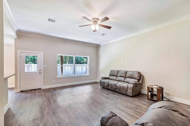 426 Pebble Dr, Dayton, TX 77535 - photo 11