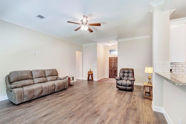 426 Pebble Dr, Dayton, TX 77535 - photo 15