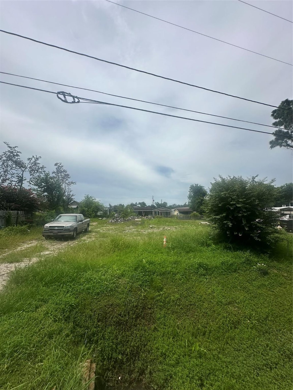 14621 Hershe St, Houston, TX 77015