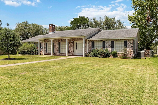 730 Sarah Jo St, La Grange, TX 78945 - photo 3