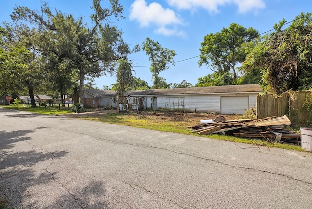 3819 Galway Ln, Houston, TX 77080 - single story home featuring an attached garage