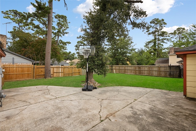 727 Baltic Ln, Houston, TX 77090 - fenced backyard with a patio