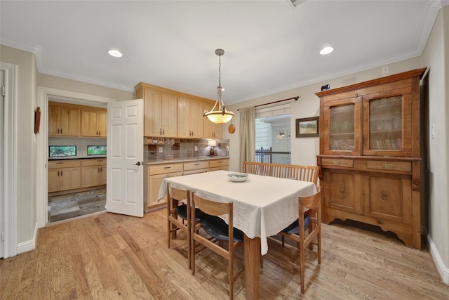 10 Featherfall Pl, Spring, TX 77381 - dining room featuring light wood-style floors, ornamental molding, and recessed lighting