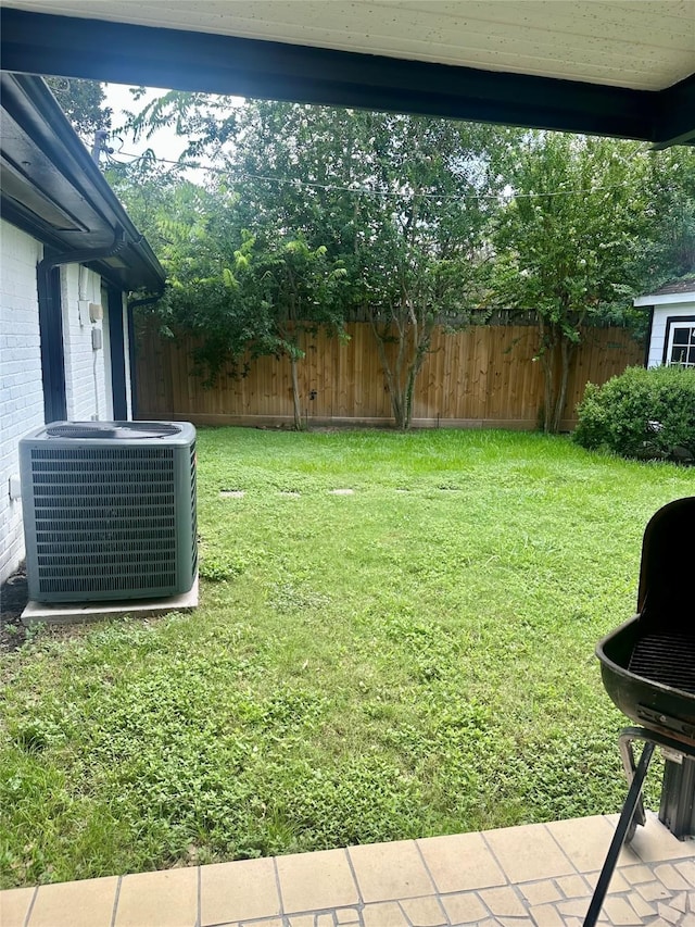 6311 Fairwood Dr, Houston, TX 77088 - photo 19