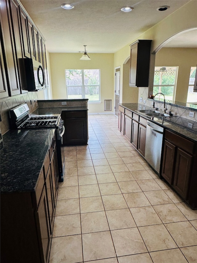 14243 Englewood Park Ln, Cypress, TX 77429 - photo 7