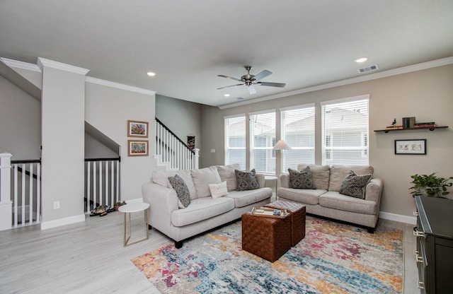 1912 Honey Mound Dr, Houston, TX 77080 - living area featuring ceiling fan, recessed lighting, crown molding, and light wood-style floors