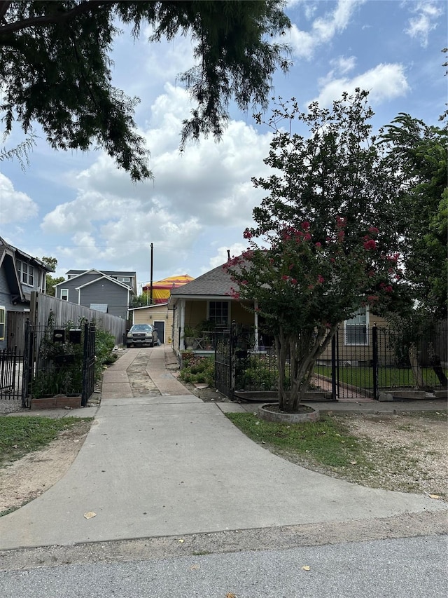 729 E 9th St, Houston, TX 77007 - photo 2