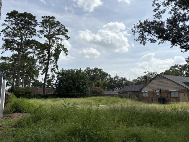 10031 Cedardale Dr, Houston, TX 77055 - photo 2