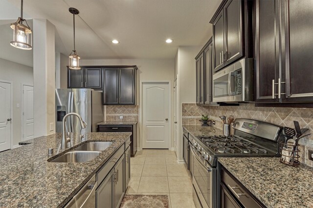 2645 Ivy Wood Ln, Conroe, TX 77385 - photo 9