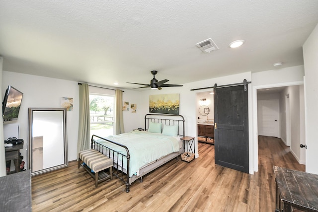 18011 Jungman Rd, Damon, TX 77430 - photo 16