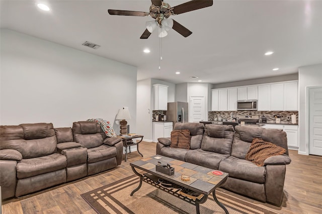 402 Rocky Ridge Dr, Anahuac, TX 77514 - photo 23