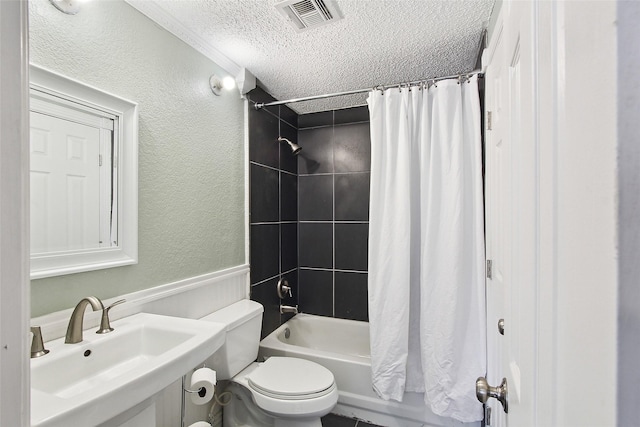 16502 Holly Trail Dr, Houston, TX 77058 - photo 12