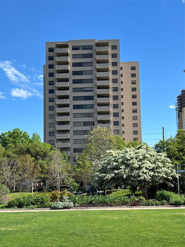 1400 Hermann Dr Unit 3H, Houston, TX 77004 - photo 10