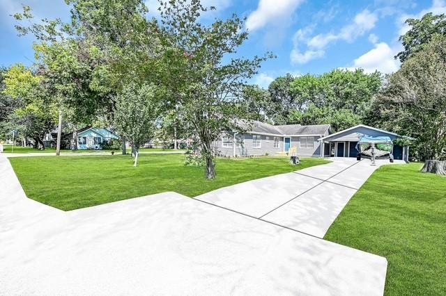 1229 James St, Deer Park, TX 77536 - photo 3