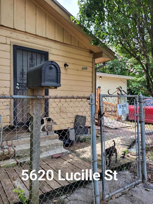 5620 Lucille St, Houston, TX 77026 - photo 12