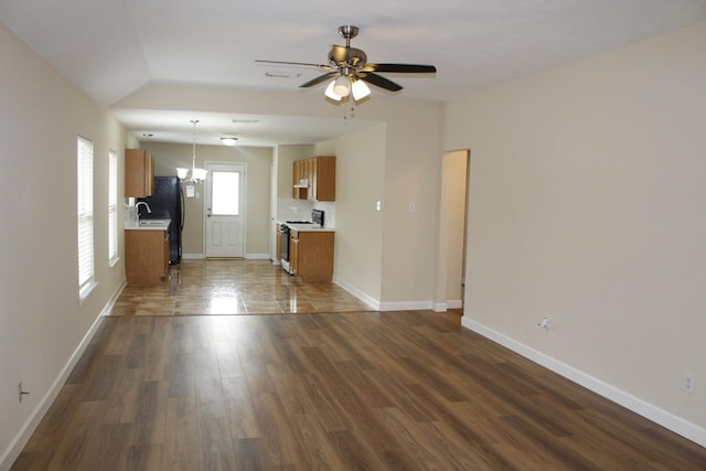 14514 Sweetwater View Dr, Houston, TX 77047 - photo 4