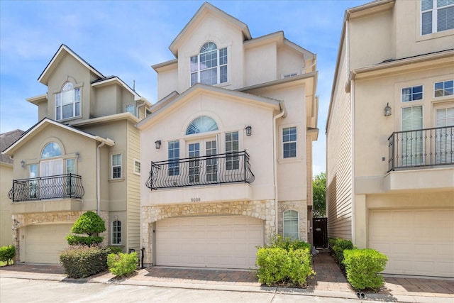 9008 Harbor Hills Dr, Houston, TX 77054 - photo 1