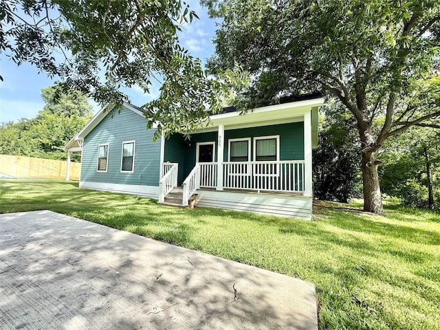 905 Sycamore St, Brenham, TX 77833 - photo 3