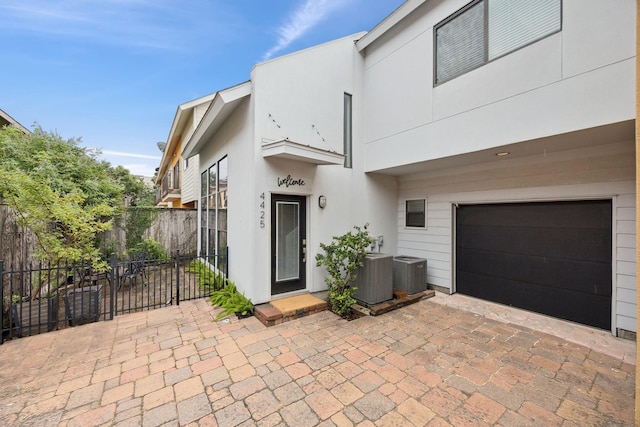 4425 Eigel St, Houston, TX 77007 - photo 1