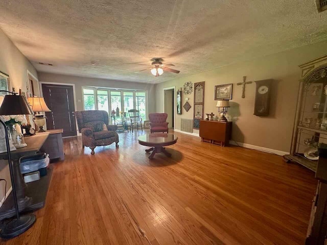 4621 Boyd Ave, Groves, TX 77619 - photo 9