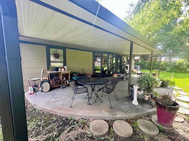 4621 Boyd Ave, Groves, TX 77619 - photo 22